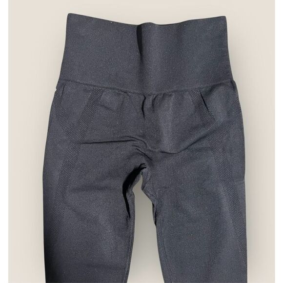 Halara Womens S 7/8 Seamless Flow High Waisted Butt Lifting Leggings Black New - Picture 6 of 10